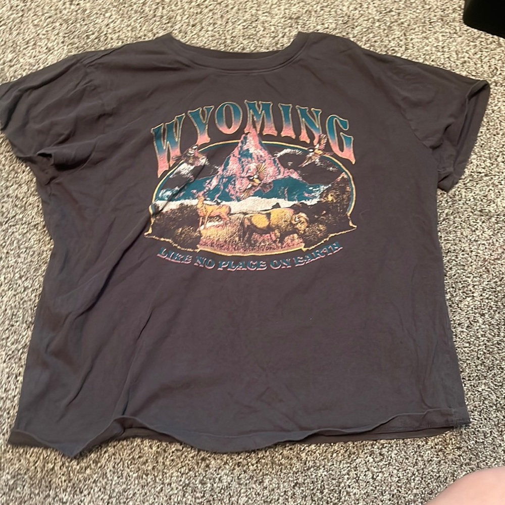 Wyoming graphic tee